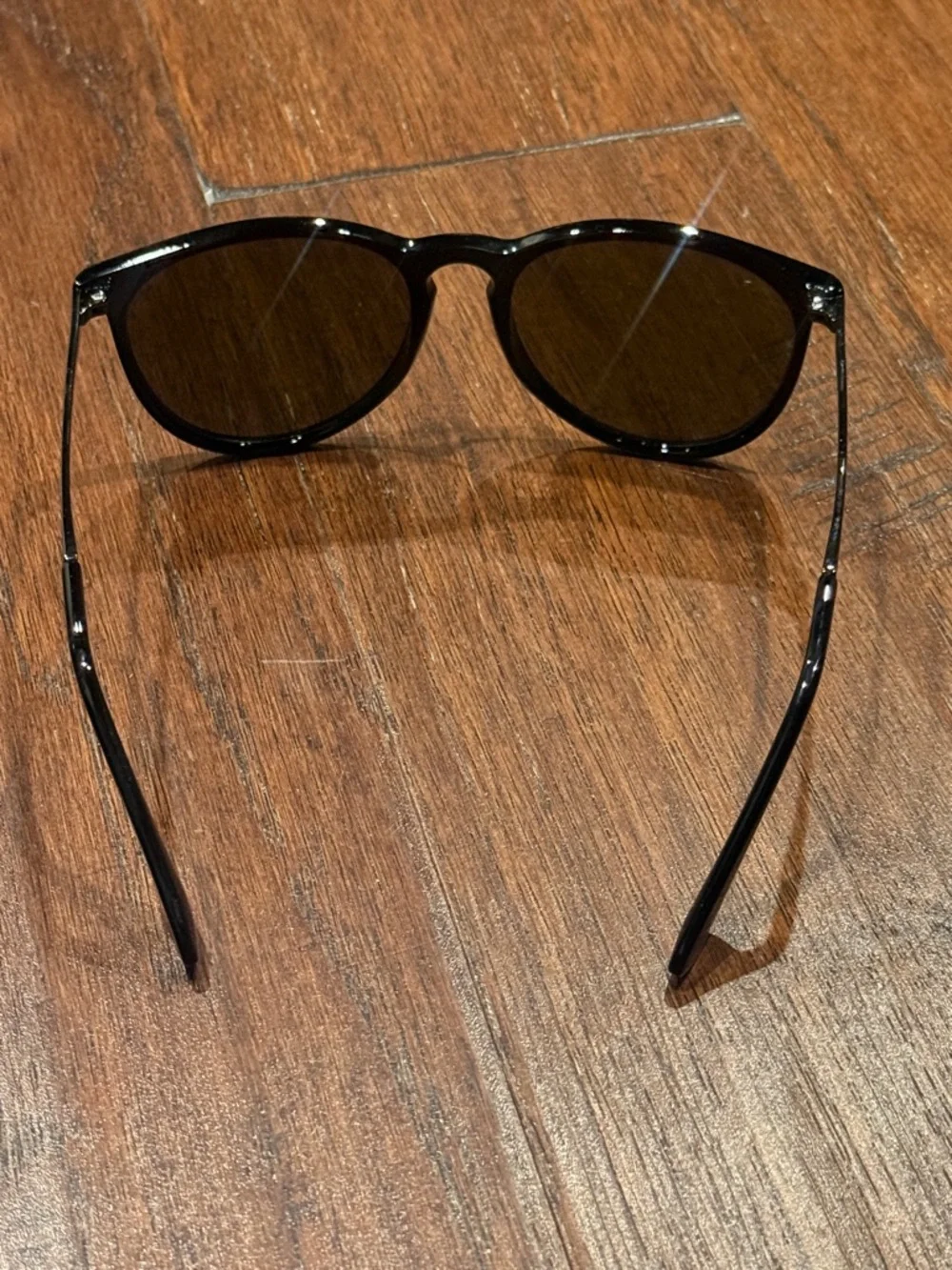 Source Unknown Black Sunglasses with Brown Lenses